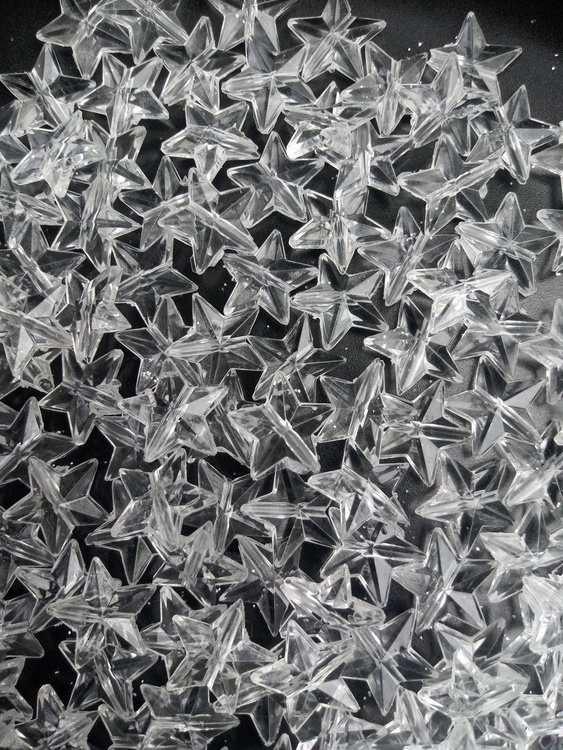 Gwiazdki akrylowe 1,5 cm – transparentne ozdoby świąteczne 50 g (ok. 160 szt.)