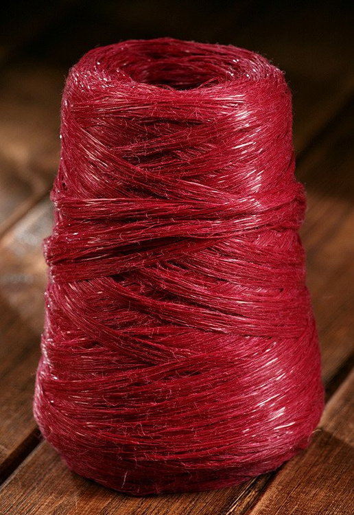 Rafia syntetyczna 160 m / szer. 1,8cm czerwona