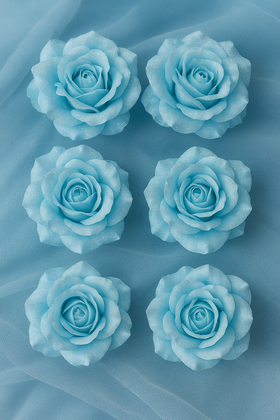 Oszronione róże dekoracyjne – 6 szt., kolor lodowy błękit, średnica główki 12 cm