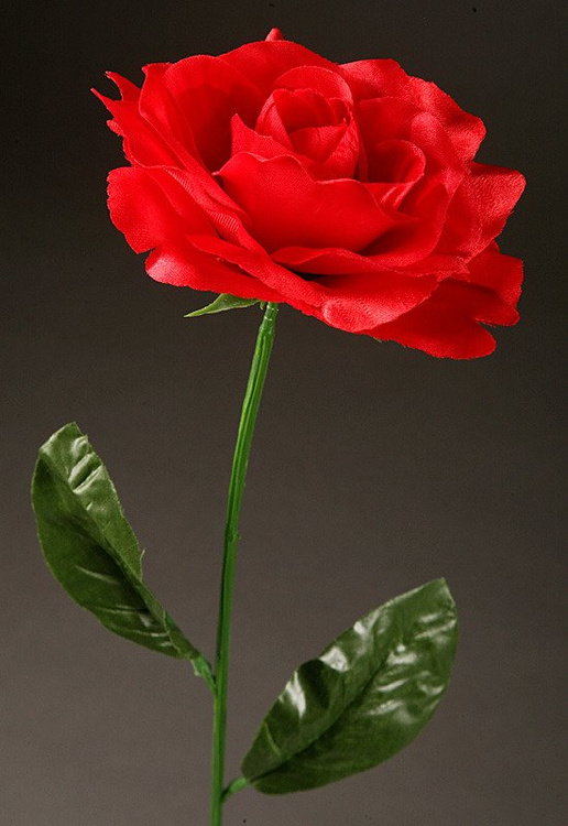 Ozodby do wiosennych dekoracji Sztuczny kwiat czerwona róża na łodydze 