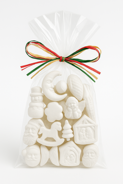 GrandDeco – Zestaw 24 styropianowych kształtek do dekoracji świątecznych | Aniołki, choinki, Mikołaje, gwiazdki, szyszki, księżyc | DIY, decoupage, kreatywne ozdoby